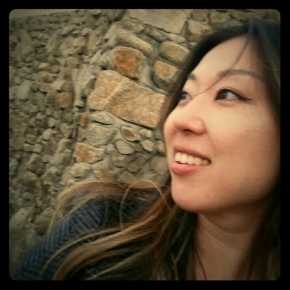 Meet your Posher, Diana - Picture 1 of 4